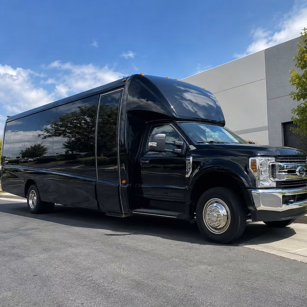 15 passenger minibus